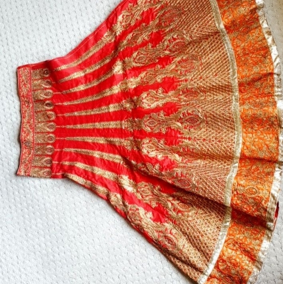 Bridal lehenga - Picture 1 of 4